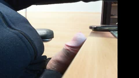 Snapshot of belgianfatcock chatting on 01-03-25, 04:27 belgianfatcock online show from 01-03-25, 04:27