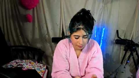 modelo independiente online show from 02-28-25, 03:04