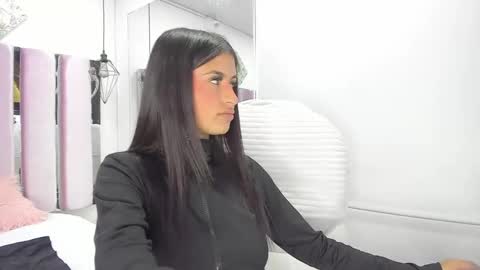 Bella online show from 12-10-24, 07:54