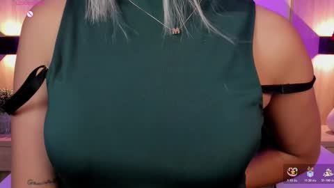 Bella cam online show from 11-11-25, 07:58