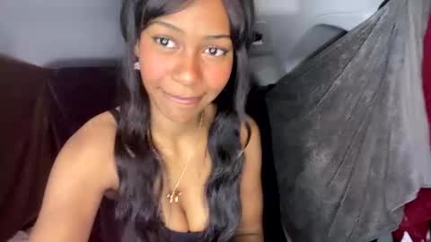 Snapshot of bella19sua chatting on 11-23-25, 07:19 bella19sua online show from 11-23-25, 07:19