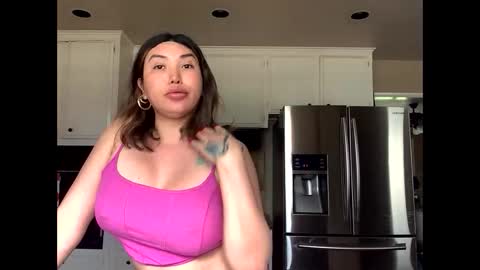 Snapshot of bella69donna chatting on 02-24-26, 10:30 bella69donna online show from 02-24-26, 10:30