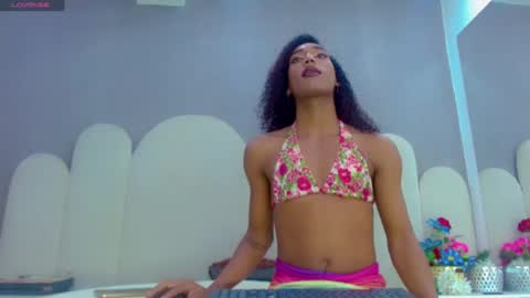 bella_77_ online show from 06-26-26, 04:28