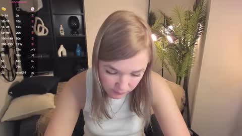 Bella online show from 10-24-25, 06:10