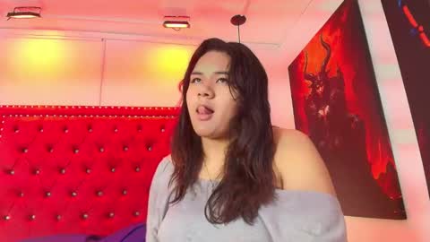 Bella  online show from 11-18-25, 03:23