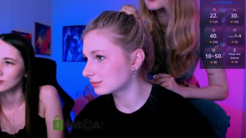 Snapshot of bella_dorn chatting on 05-13-26, 09:33 Bella online show from 05-13-26, 09:33