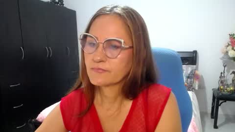 Bella online show from 06-20-26, 12:14