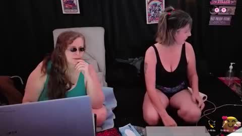 Bella James online show from 11-09-25, 04:05