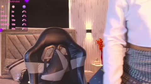 bella_martini_ online show from 04-02-26, 12:03