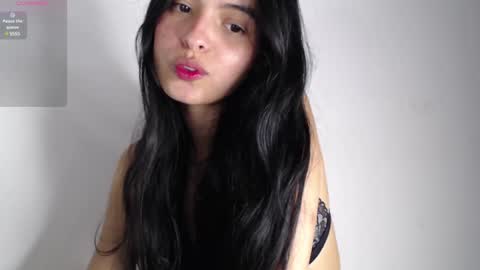 Snapshot of bella_musee chatting on 01-30-25, 02:27   online show from 01-30-25, 02:27