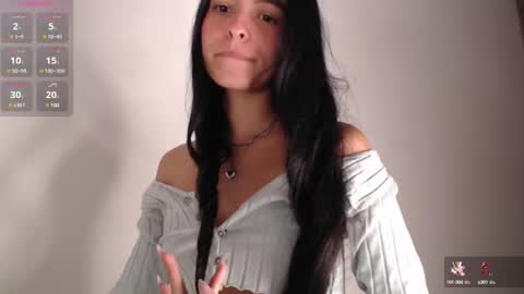 Snapshot of bella_musee chatting on 02-11-25, 01:52   online show from 02-11-25, 01:52