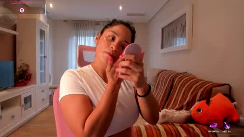 bella_pocahontas3 online show from 09-29-25, 04:23