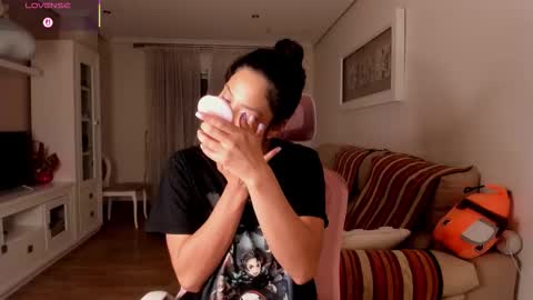 bella_pocahontas3 online show from 11-10-25, 11:04