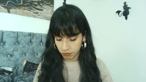 Bella online show from 06-20-26, 01:09