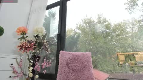 bella_posh online show from 10-23-25, 05:07