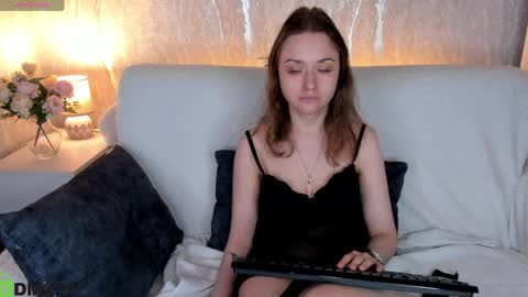 Linda Bella online show from 04-09-26, 06:19