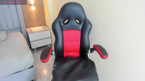 BELLA STONE  online show from 02-17-26, 07:20