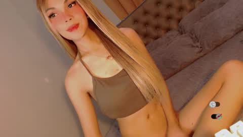 Bella online show from 02-19-26, 01:12