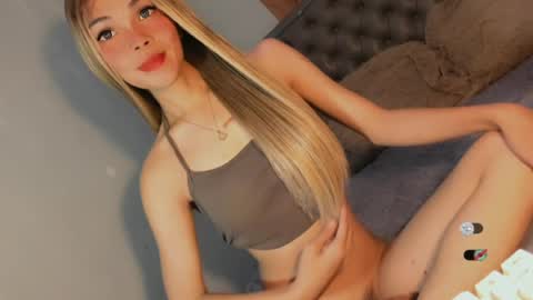 Snapshot of bella_tara chatting on 06-12-26, 03:38 Bella online show from 06-12-26, 03:38