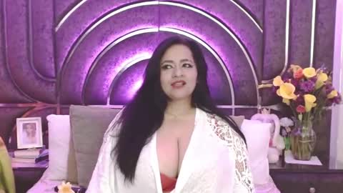 Snapshot of bella_taylor_a chatting on 09-18-25, 02:35 Bella Taylore online show from 09-18-25, 02:35