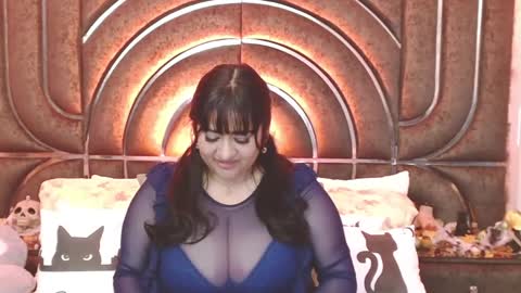 Snapshot of bella_taylor_a chatting on 10-06-25, 01:14 Bella Taylore online show from 10-06-25, 01:14