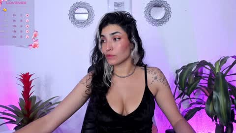 Bella online show from 01-11-25, 10:51