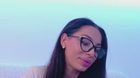 Bella online show from 10-20-25, 07:58