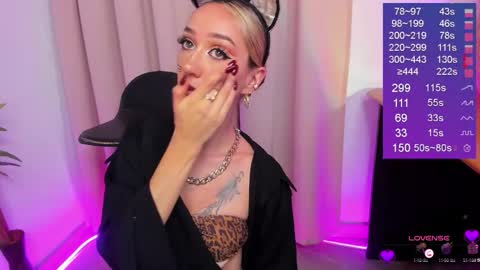 Bella White online show from 09-27-25, 02:00