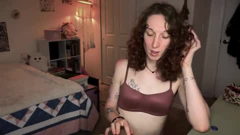 Snapshot of bellababy444 chatting on 06-10-26, 05:18 bellababy444 online show from 06-10-26, 05:18