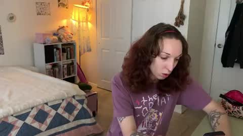 Snapshot of bellababy444 chatting on 07-08-26, 05:17 bellababy444 online show from 07-08-26, 05:17