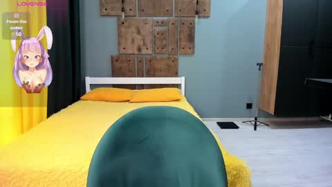 Snapshot of bellaburn chatting on 01-15-25, 07:37 Bella online show from 01-15-25, 07:37