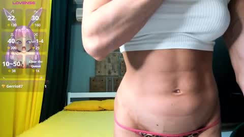 Snapshot of bellaburn chatting on 02-26-25, 07:05 Bella online show from 02-26-25, 07:05