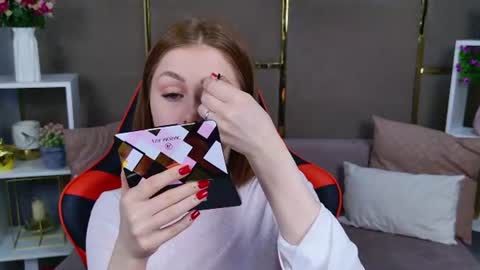 Snapshot of bellacandys chatting on 06-19-26, 01:43 bellacandys online show from 06-19-26, 01:43