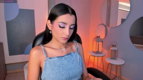 Snapshot of bellacarteer_ chatting on 07-06-26, 08:11 Bella C online show from 07-06-26, 08:11