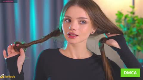 Snapshot of bellacle chatting on 12-19-25, 07:48 Bella I took a vacation and Ill be back on December 18th So dont lose me To keep in touch I have a TG - you can find below online show from 12-19-25, 07:48