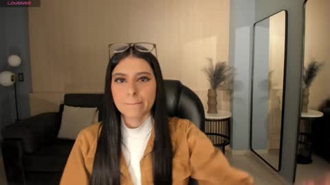 Bella online show from 12-02-25, 03:56