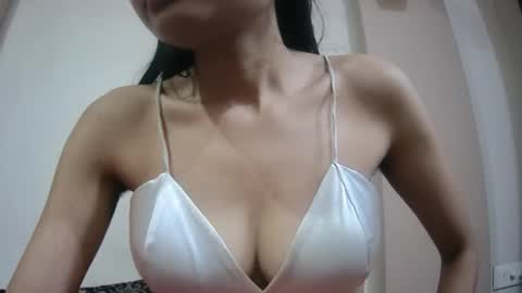 Snapshot of bellacrystall chatting on 01-26-25, 04:41 bellacrystall online show from 01-26-25, 04:41