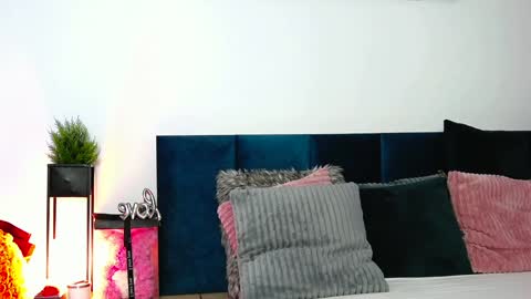 Snapshot of belladoyle chatting on 01-17-25, 05:08 belladoyle online show from 01-17-25, 05:08