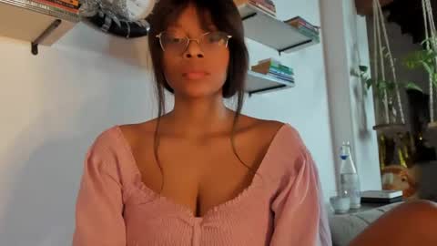 Snapshot of bellahproudly chatting on 04-29-26, 07:09 Bellah online show from 04-29-26, 07:09