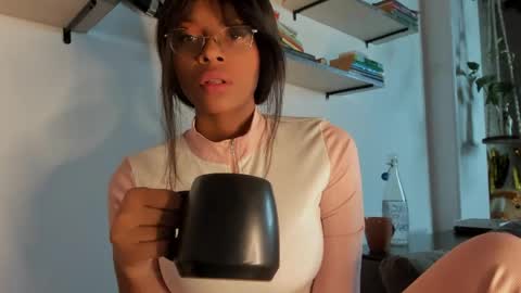 Snapshot of bellahproudly chatting on 04-30-26, 08:04 Bellah online show from 04-30-26, 08:04