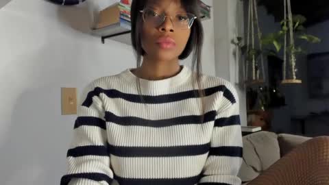 Snapshot of bellahproudly chatting on 05-10-26, 11:32 Bellah online show from 05-10-26, 11:32