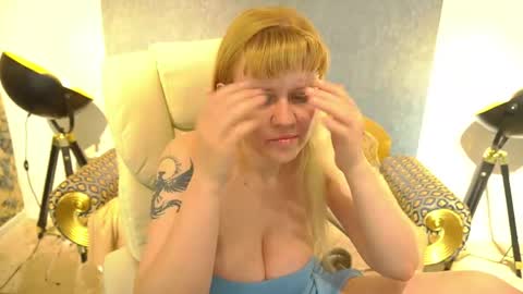 Snapshot of bellalapetit chatting on 06-06-26, 12:49 Bella online show from 06-06-26, 12:49