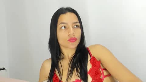 Snapshot of bellalatina15 chatting on 02-26-26, 02:38 bellalatina15 online show from 02-26-26, 02:38