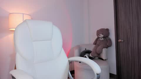 Bella Mia online show from 02-23-26, 05:43