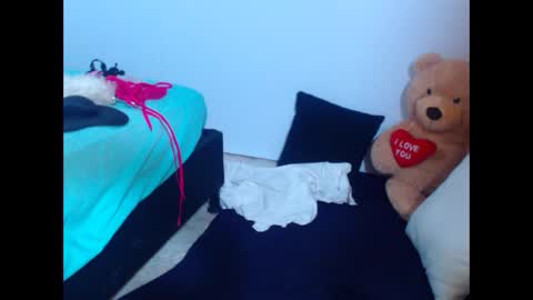 Snapshot of bellamy_sweet chatting on 01-22-25, 07:14 bellamy online show from 01-22-25, 07:14