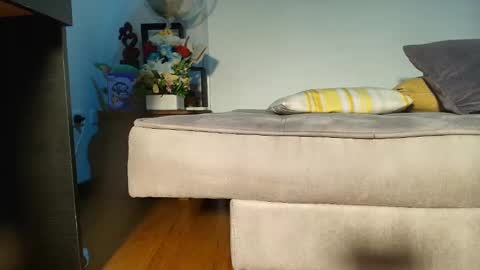 Camille  online show from 03-04-25, 01:23