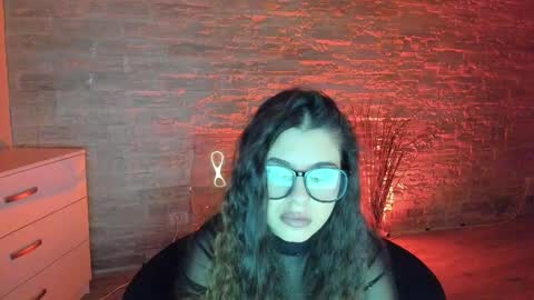 BellaNoir  online show from 01-08-26, 05:43