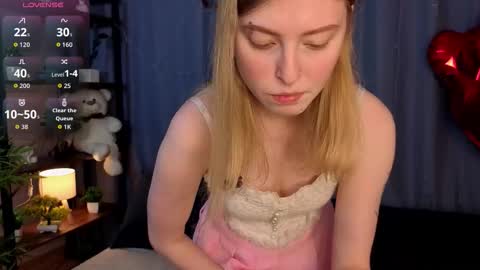 Lana but not DelRay online show from 02-26-26, 11:31