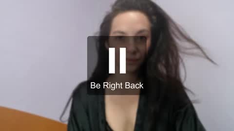 bellaqueen0701 online show from 02-10-25, 08:10