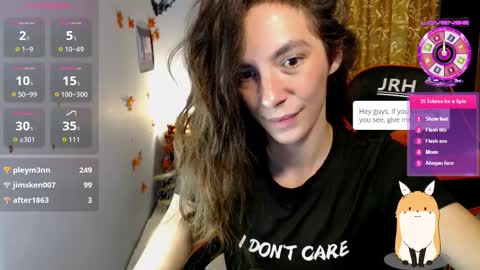 bellaqueen0701 online show from 10-10-25, 07:13